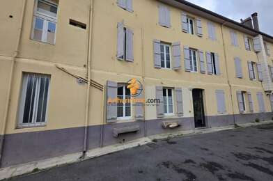 Appartement  77000 €