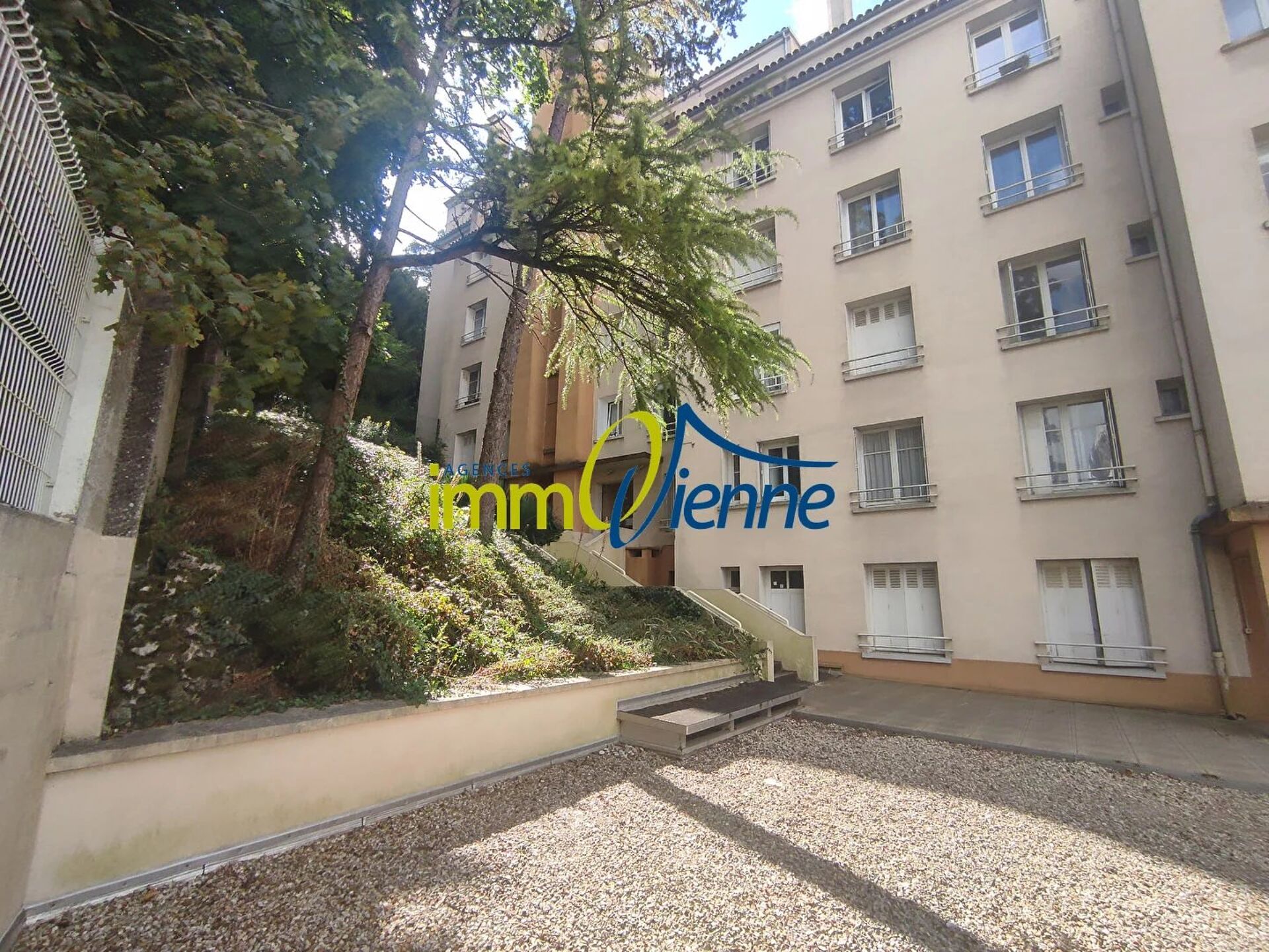 Appartement 1 pièce 34 m² · à Poitiers · 34 m² · 79 000 €