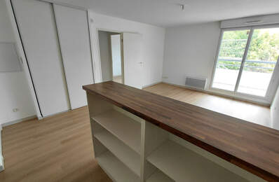 Appartement T2 vendu libre avec terrasse et parking — photo du bien
