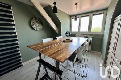 Appartement 4 pièces 74990 €