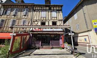 Immeuble  75 m² à vendre à Maurs (15600)