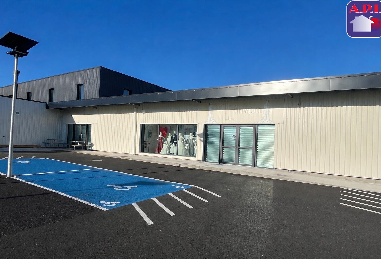 LOCAL COMMERCIAL 300m² — photo 1