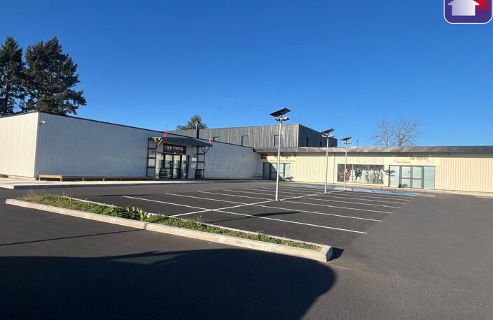 LOCAL COMMERCIAL 300m² — photo 2
