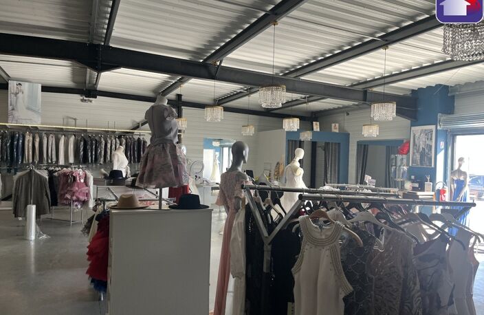 LOCAL COMMERCIAL 300m² — photo 3