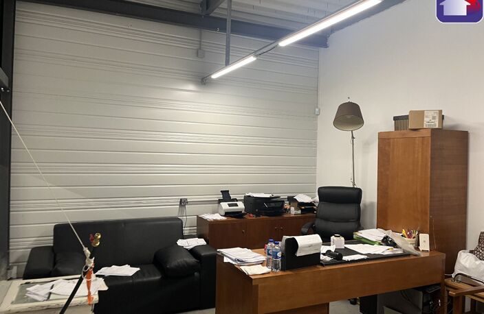 LOCAL COMMERCIAL 300m² — photo 4