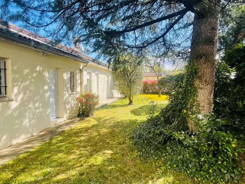 Villa / Maison  T4 à vendre Romans-sur-Isère 26100