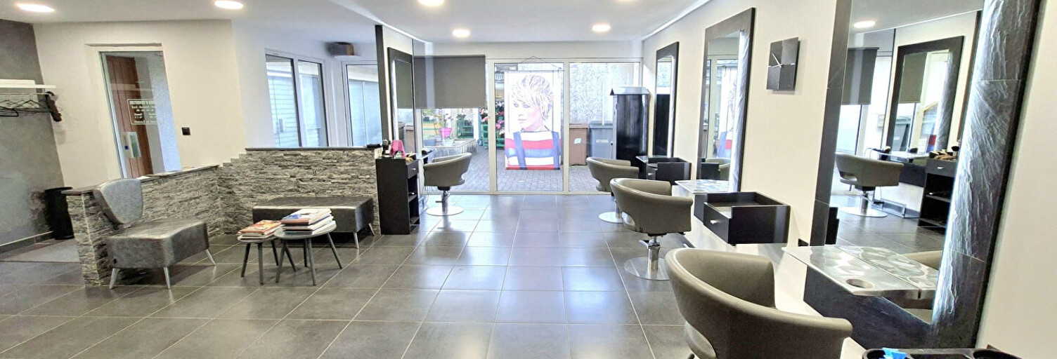 Commerce 2 Pièces 72 m² à vendre à Gan (64290)