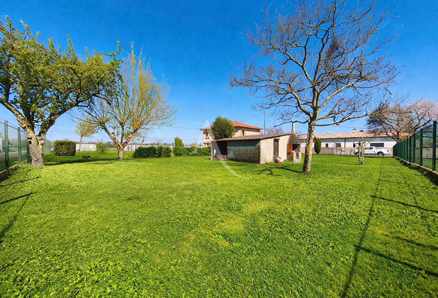 Terrain à bâtir - 1177 m² — photo 1