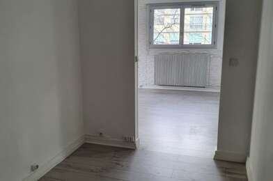 Appartement 3 pièces 1035 €