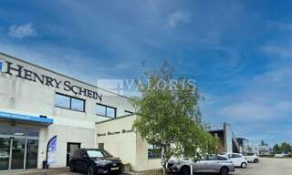 Bureau  900 m² à louer à Limonest (69760)