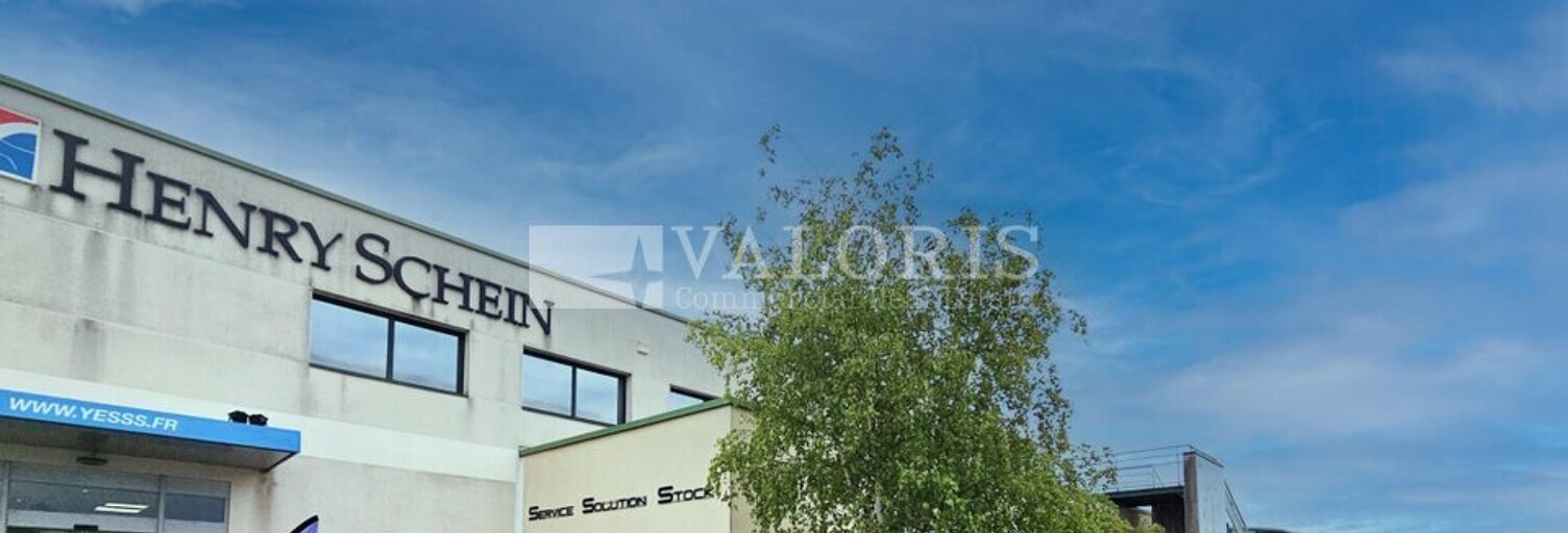 Bureau  900 m² à louer à Limonest (69760)