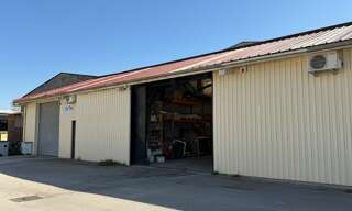 Commerce  300 m² à louer à Décines-Charpieu (69150)