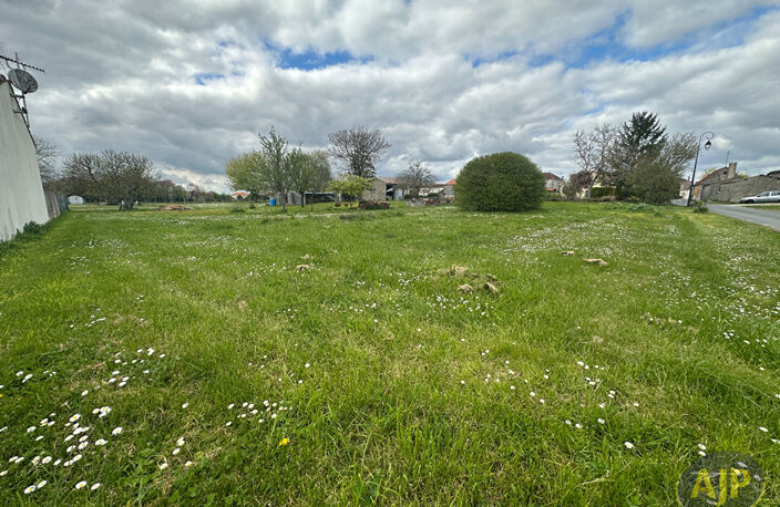 Terrain Saint Seurin De Palenne 779 m2 — photo 2