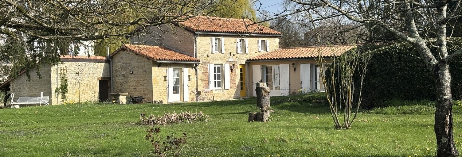 Maison 5 Pièces 106 m² à vendre à Ruffec (16700)
