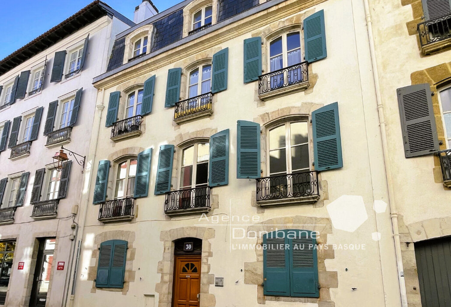 Bayonne - Bel immeuble de rapport  - 8 appartements — photo 1