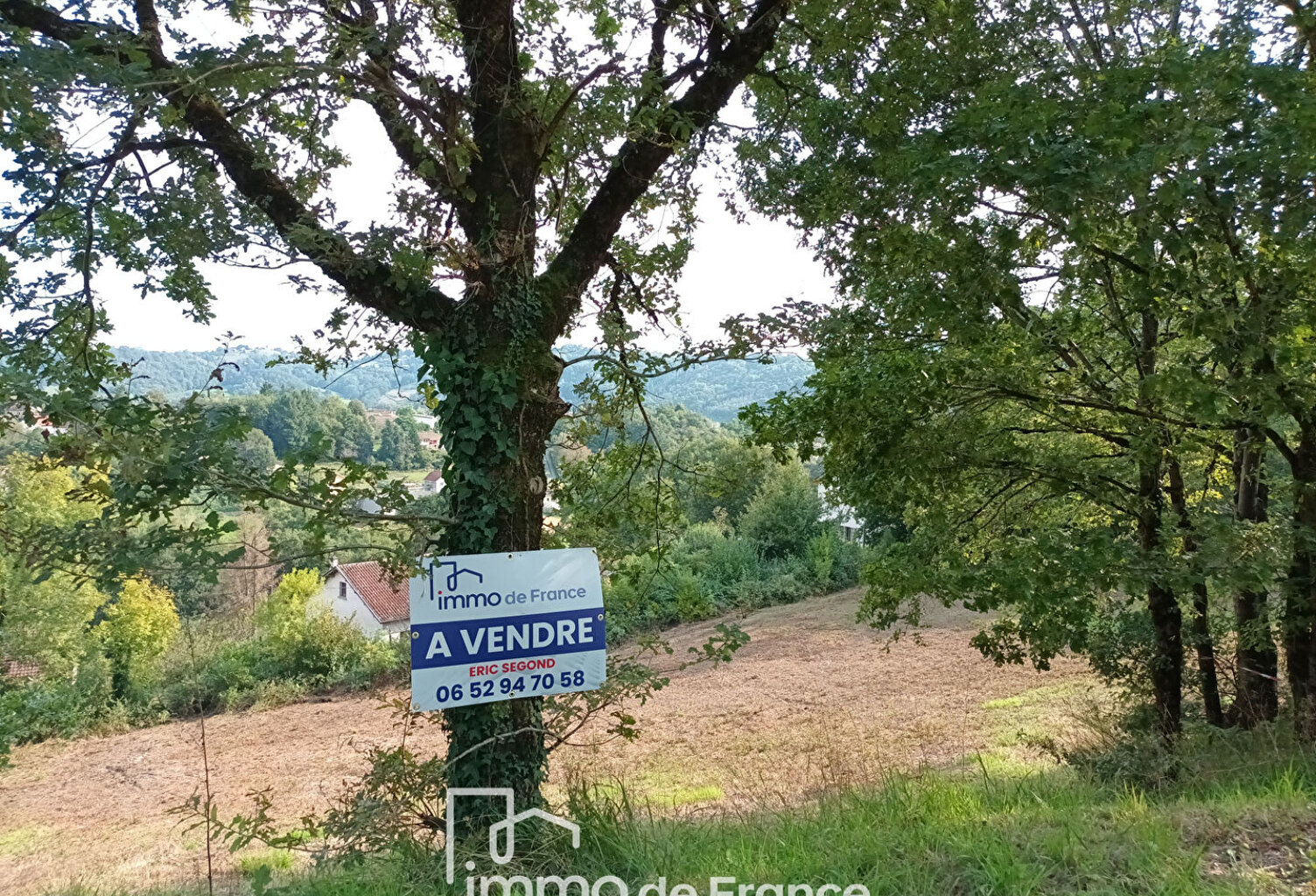 Vallée du LOT-  Terrain à bâtir avec très belle vue — photo 1