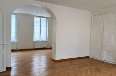 Appartement 4 pièces 1140 €