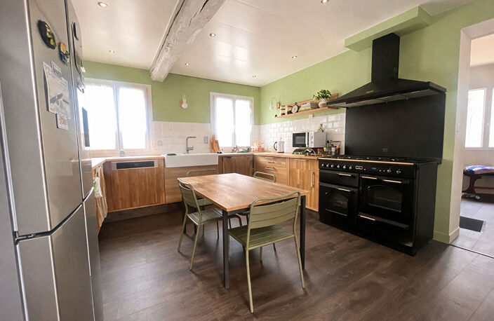 Maison de ville de 172 m² en plein coeur de Pont Sainte Maxence — photo 4