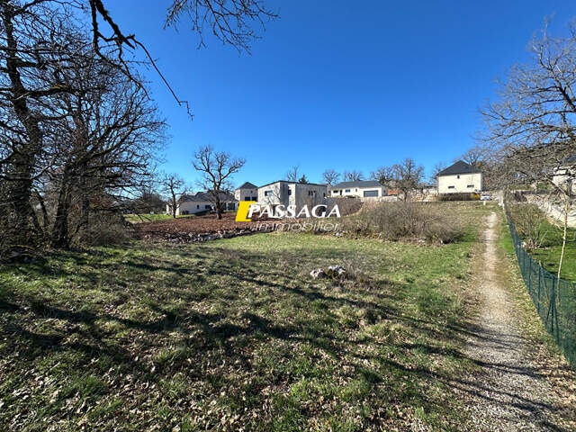 A VENDRE - Terrain à bâtir 1 303 m² -  CAMPEYROUX — photo du bien