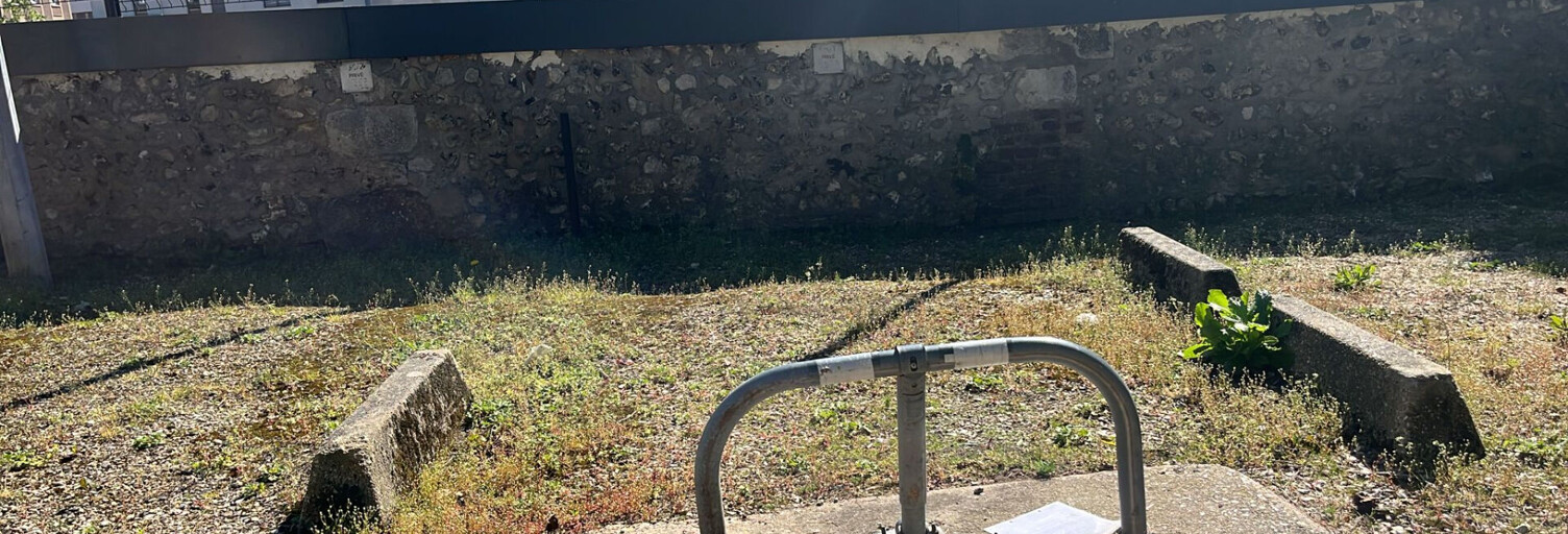 Garage   m² à louer à Rouen (76000)