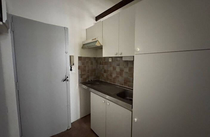 AIX-EN-PROVENCE CENTRE VILLE - GRAND T1 37M² - AU CALME — photo 2