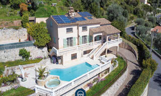 Maison 8 Pièces 190 m² à vendre à Saint-André-de-la-Roche (06730)