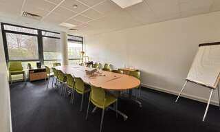 Bureau  33 m² à louer à Tours (37100)