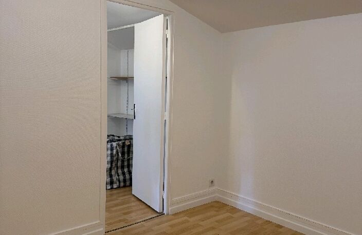 Location appartement 4 pièces 58 m² à Bondy (93140) — photo 5