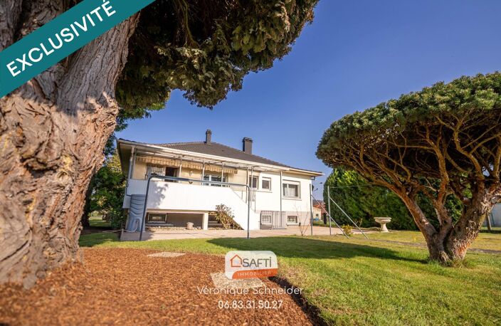 jolie maison implantée sur un grand terrain arboré et clôturé. — photo 2