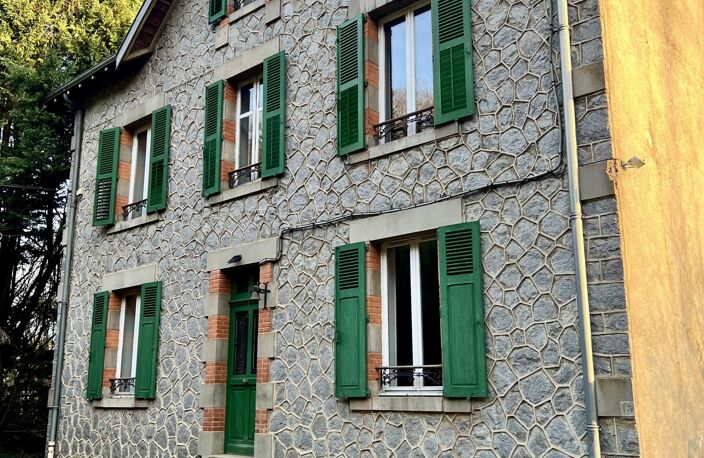 Vente Maison/villa 7 pièces — photo 2