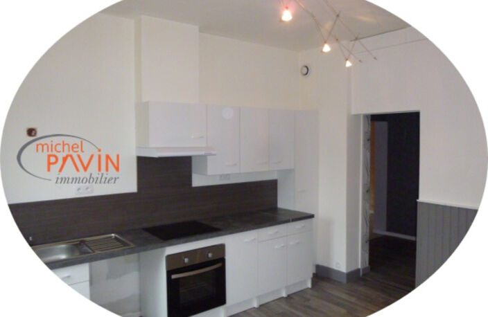 INVESTISSEURS, MAISON EN PIERRE AVEC 2 APPARTEMENTS LOUES. — photo 3
