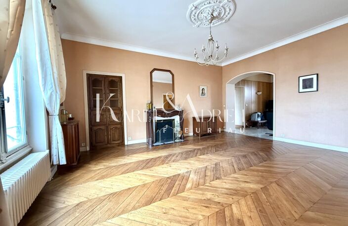 CHARME ET AUTHENTICITÉ POUR CETTE MAISON BOURGEOISE DE CENTRE VILLE — photo 4