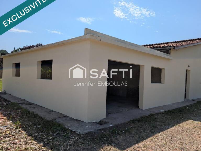 Garages 120 m² — photo 1