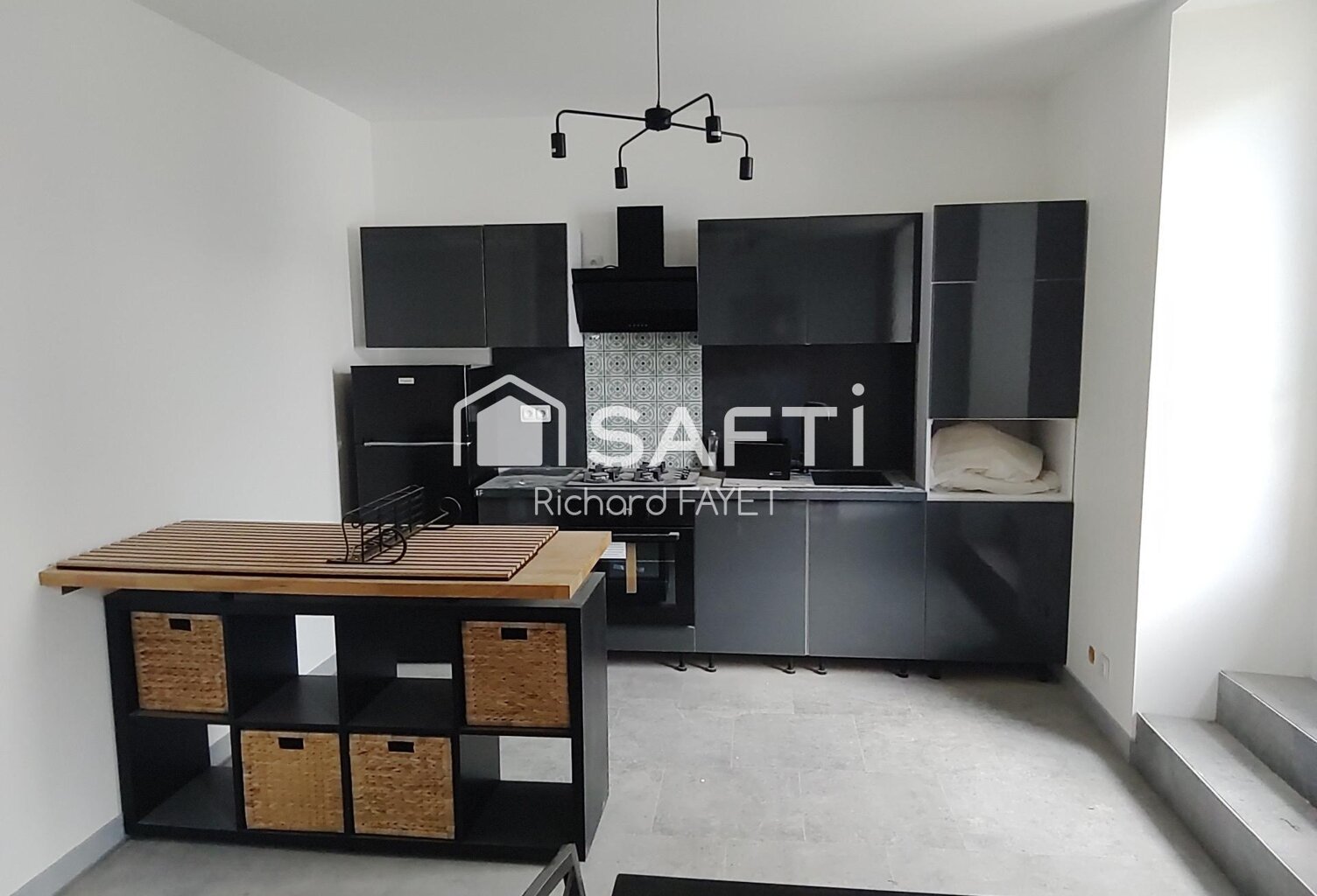 Immeuble à Jonzac composé de 3 appartements — photo 1