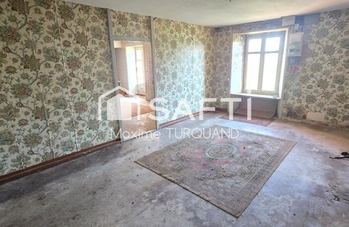 Longère à rénover 150m², 2100m² de terrain avec dépendances. — photo 4
