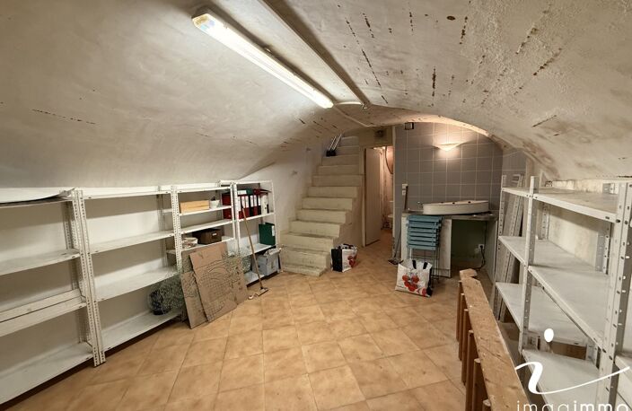 Local commercial — photo 5