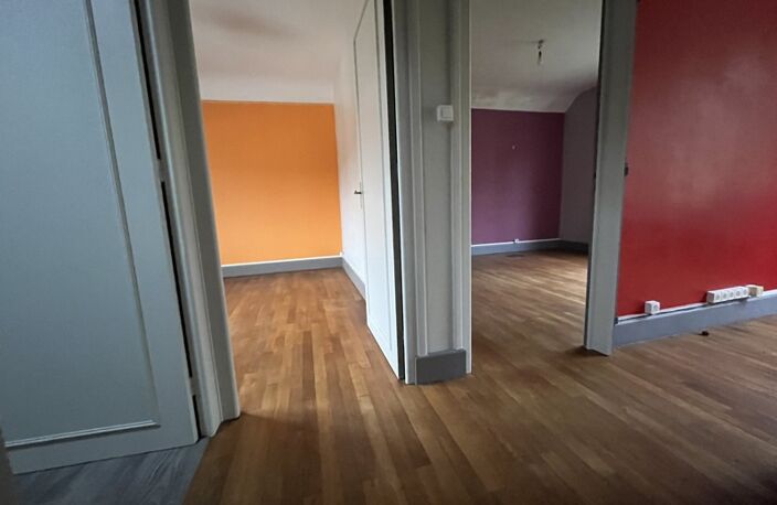 Vente maison 4 pièces 75 m² Bruère-Allichamps (18200) — photo 3
