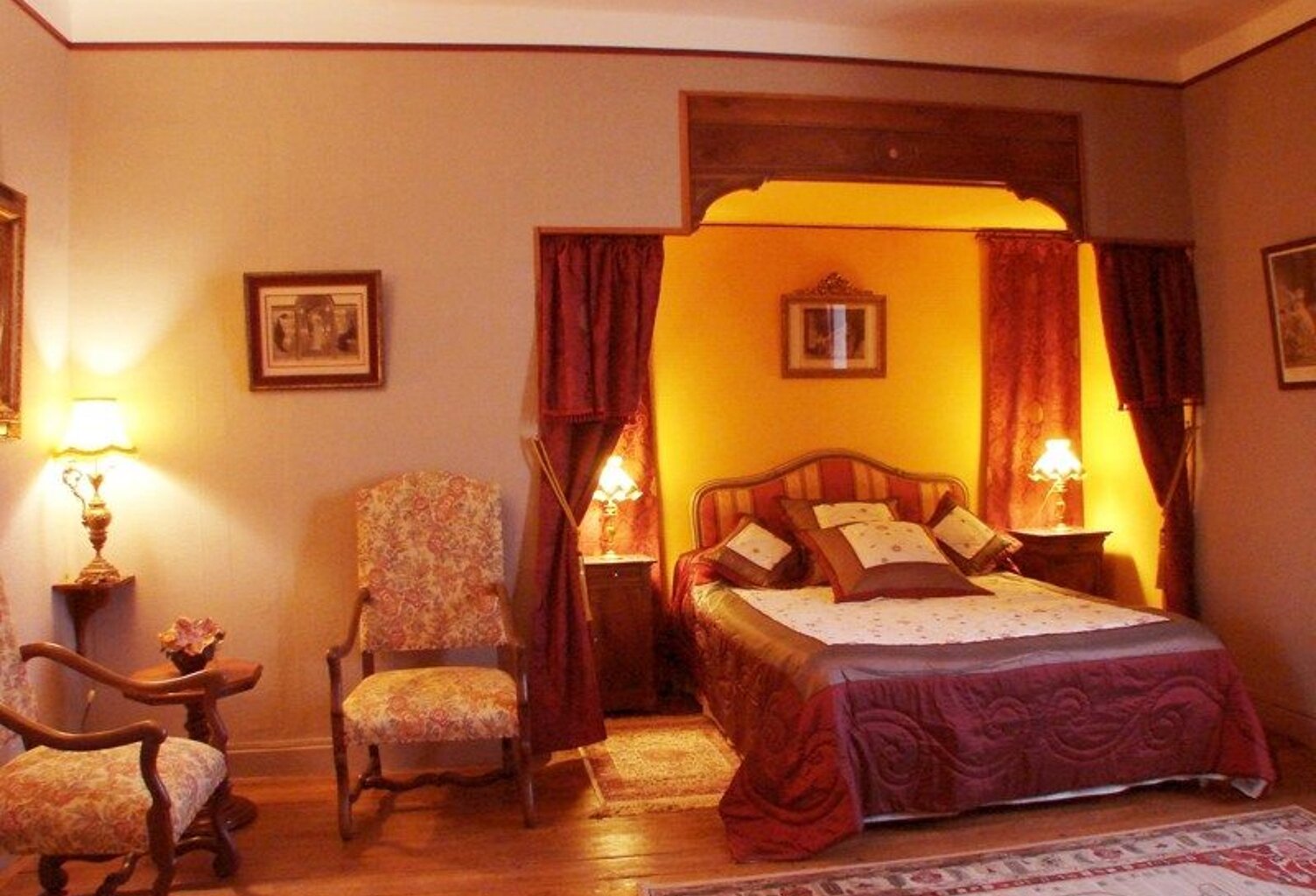 Maison en pierre de 7 pièces principales — photo 1