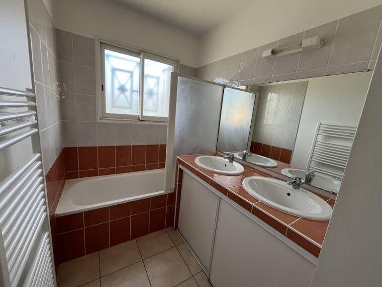 Contemporaine de 4 pièces principales — photo 1