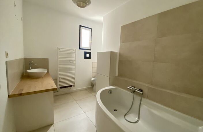 Maison en pierre de 6 pièces principales — photo 5