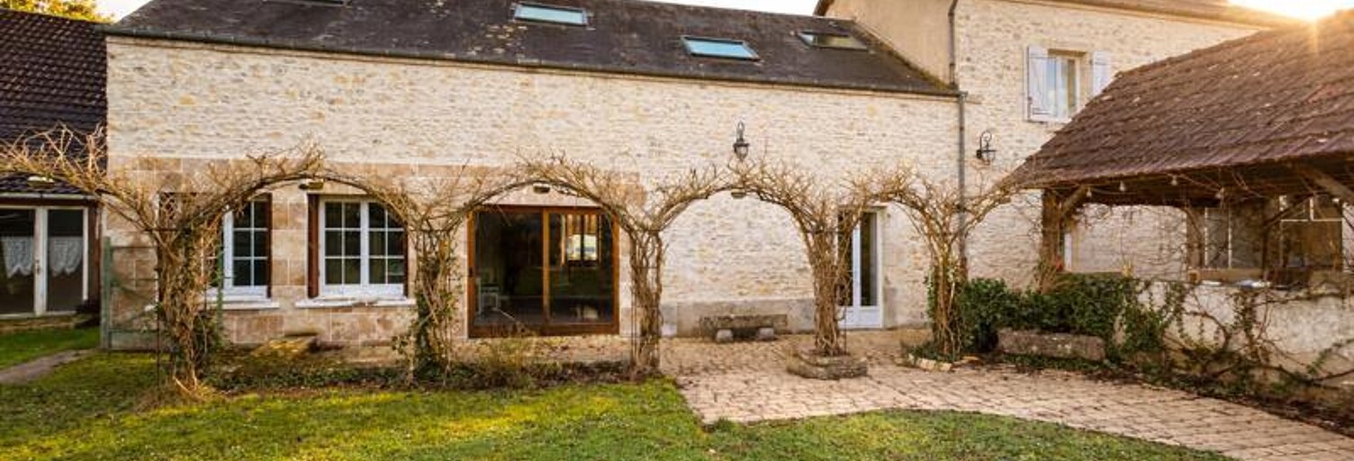 Maison 14 Pièces 566 m² à vendre à Plou (18290)