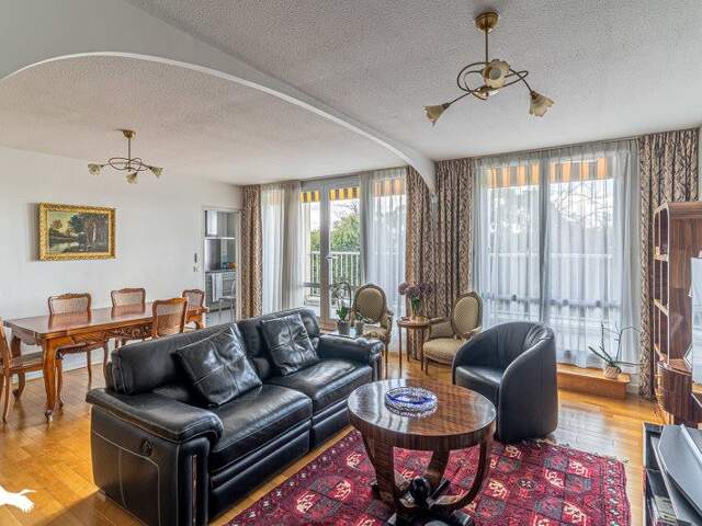 Appartement de 5 pièces principales — photo du bien