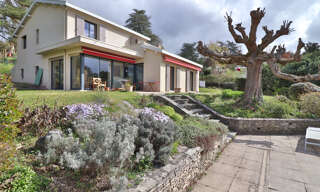 Maison 7 Pièces 207 m² à vendre à Charbonnières-les-Bains (69260)