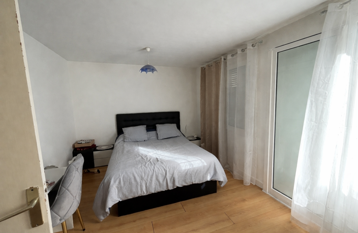 INVESTISSEMENT LOCATIF - APPARTEMENT F4 SECTEUR CRÊT DE ROC/ CARNOT - — photo 3
