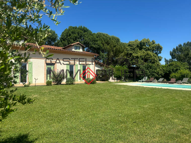 Maison de caractère de 260 m2 sur 2500 m2 de parcelle — photo 1