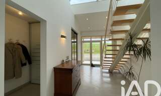 Maison 8 Pièces 267 m² à vendre à Yrouerre (89700)