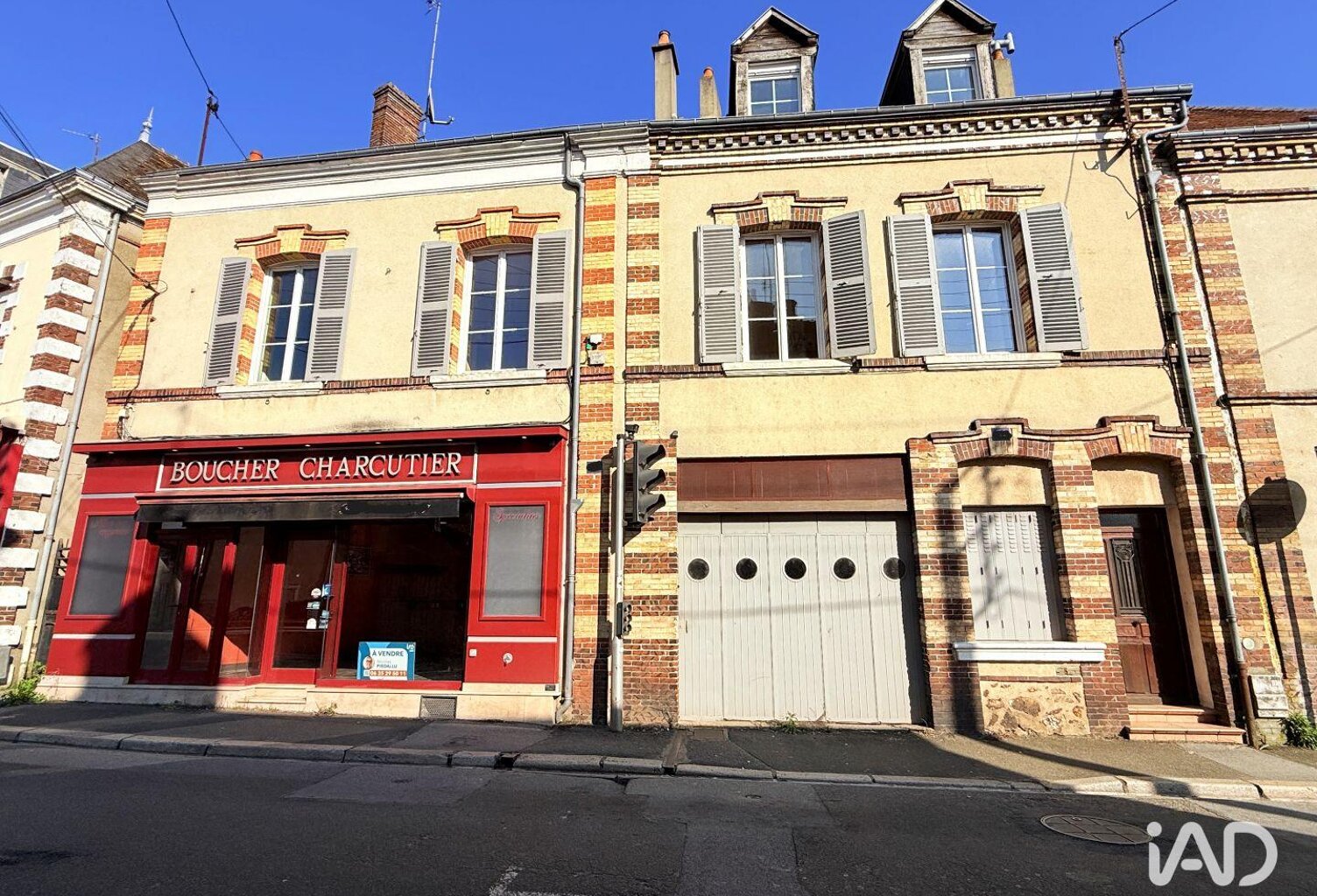Vente Murs commerciaux 270 m&sup2; — photo 1