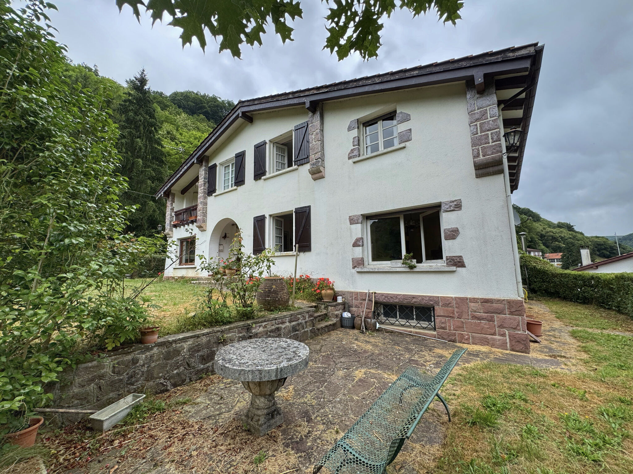 Villa / Maison  T9 à vendre Saint-Jean-Pied-de-Port 64220