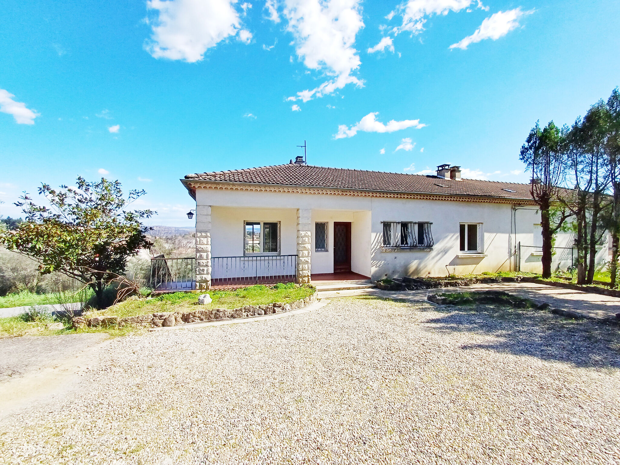 Villa / Maison 6 pièces  à vendre Aubenas 07200