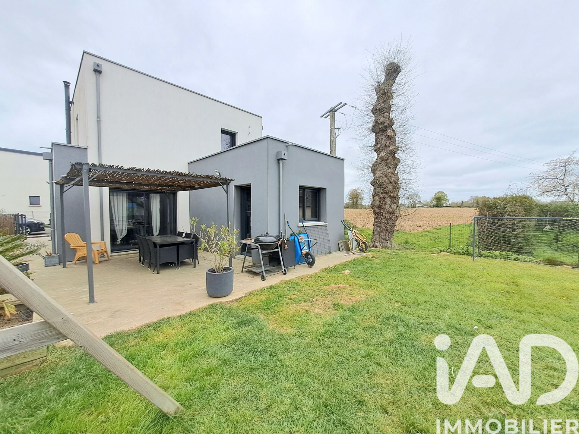 Montfort-Sur-Meu - 128m² - 5p. - 4ch.